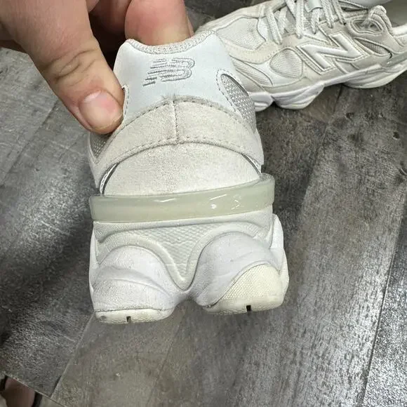 New Balance 9060 Reflection (GS) GC9060LL Women’s Size 6 White Shoes - Picture 15 of 16